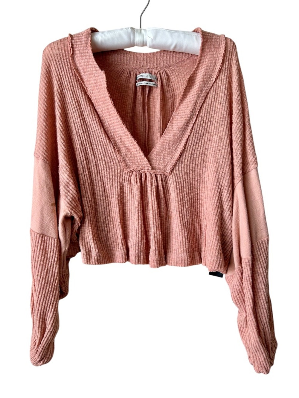 Urban Outfitters Peach Pink Crop Sweater Top Vneck Long Sleeve Ribbed Size XS